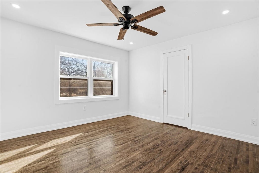 297 E Lakeview Avenue - Photo 29