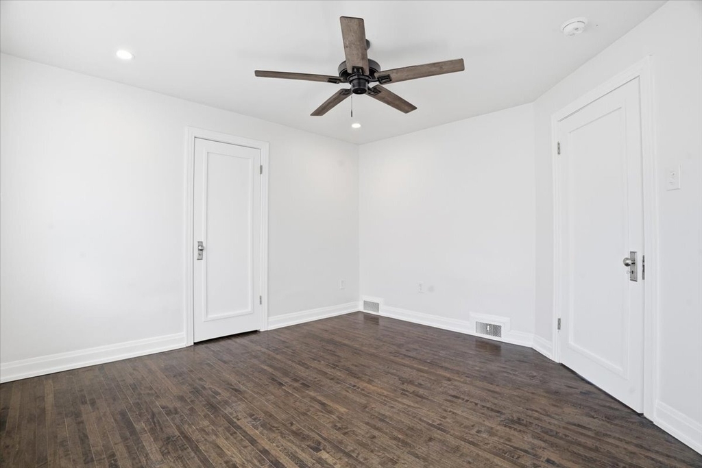 297 E Lakeview Avenue - Photo 31