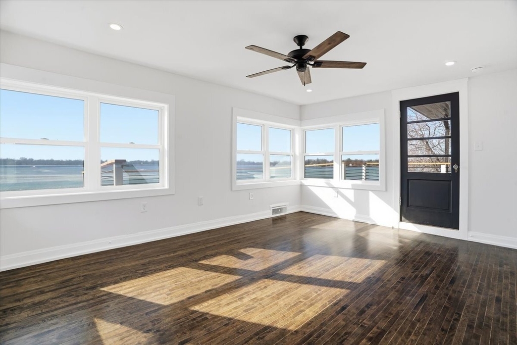 297 E Lakeview Avenue - Photo 33
