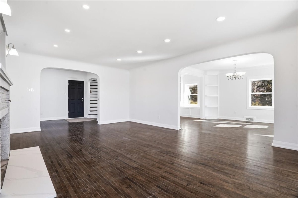 297 E Lakeview Avenue - Photo 22