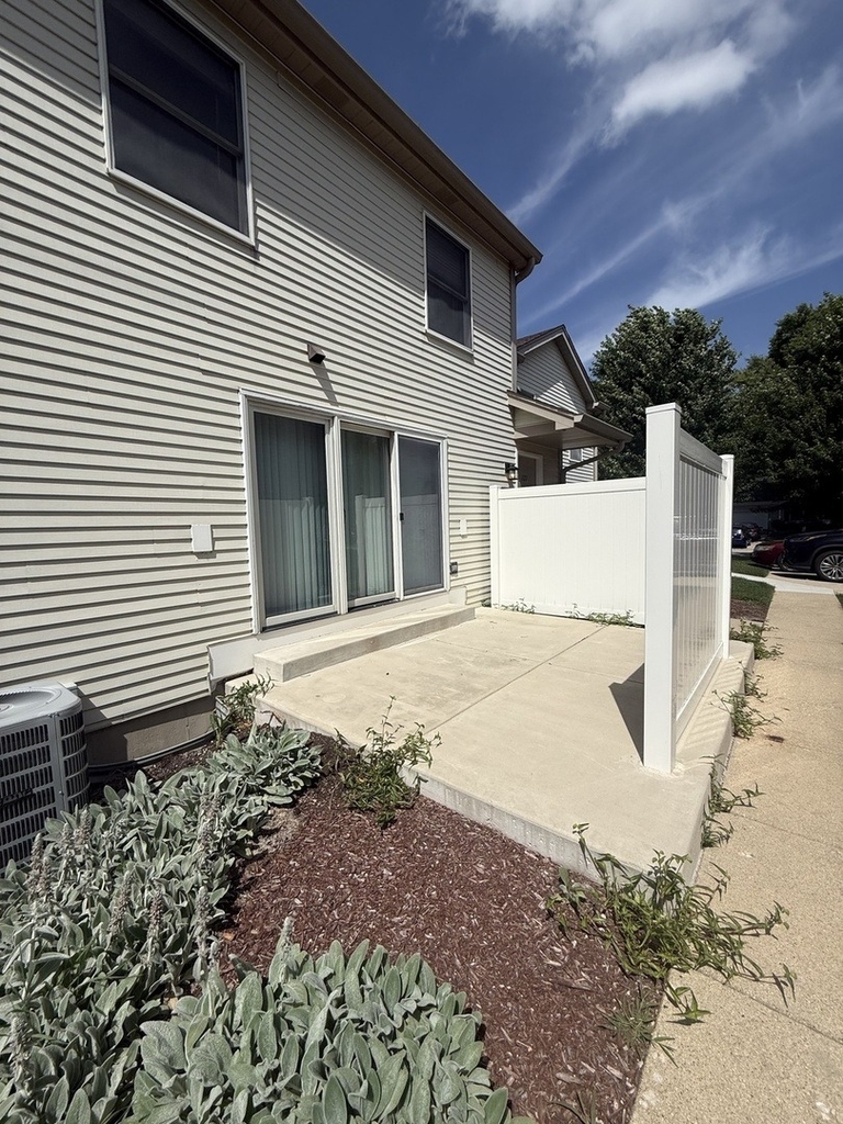 121 Spuhler Drive - Photo 2
