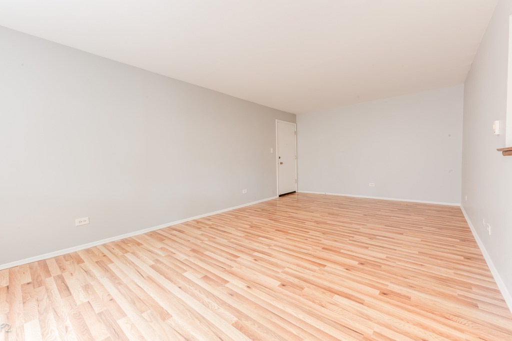 316 Marengo Avenue - Photo 2