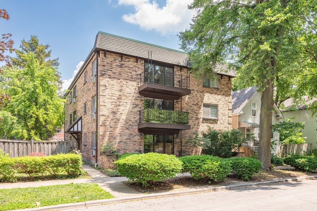 316 Marengo Avenue - Photo 0