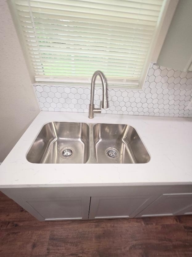 7343 Le Havre Road - Photo 8