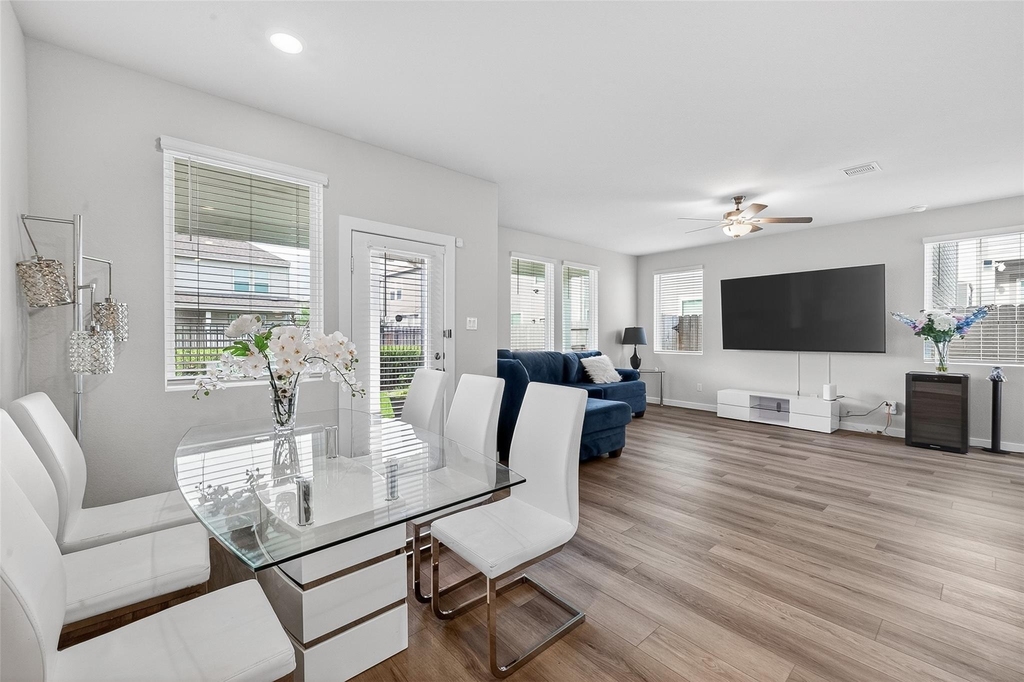 14839 Slow River Ave - Photo 11