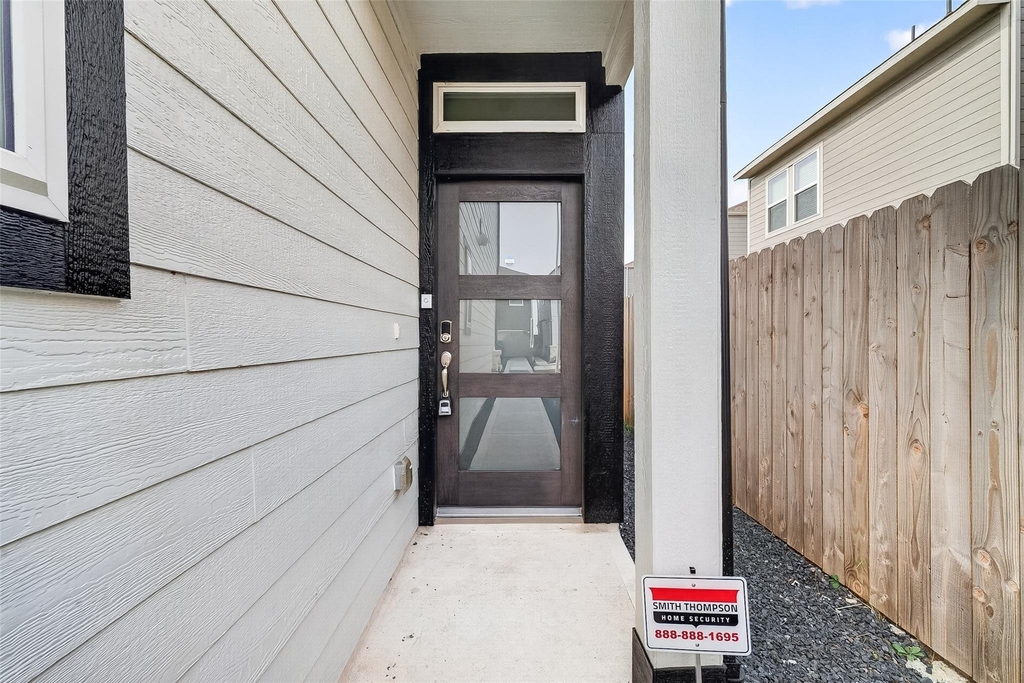 14839 Slow River Ave - Photo 5