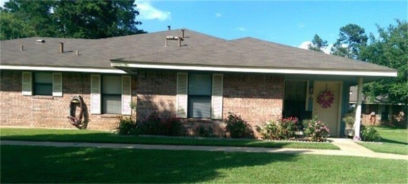 806 E Houston Street - Photo 4