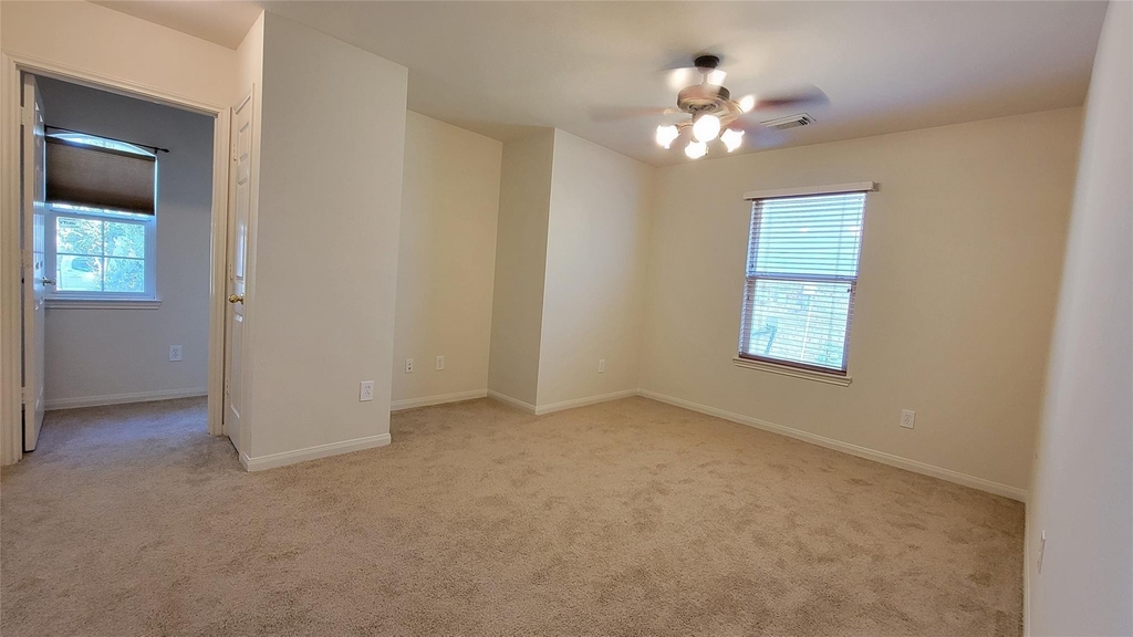 4822 Bonny Loch Lane - Photo 4