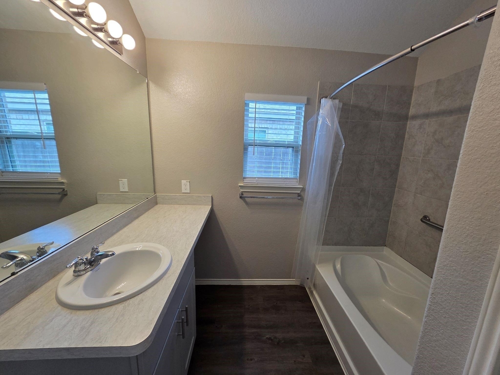 20714 Southern Woods Drive - Photo 16