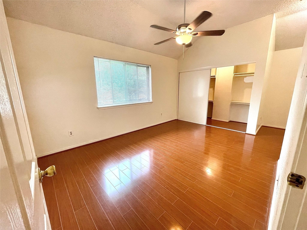 10910 Olivewood Drive - Photo 7