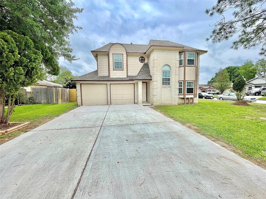 10910 Olivewood Drive - Photo 0