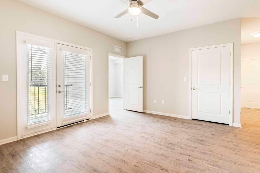 10001 Oak Bridge Cir - Photo 11