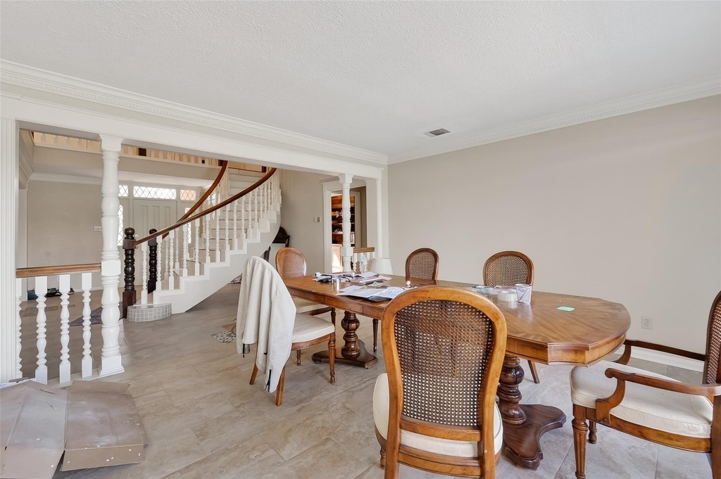 11302 Hylander Drive - Photo 7
