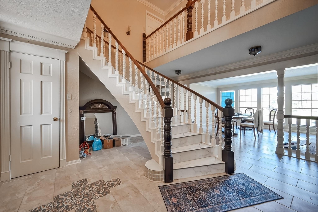 11302 Hylander Drive - Photo 5