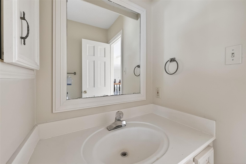 11302 Hylander Drive - Photo 32