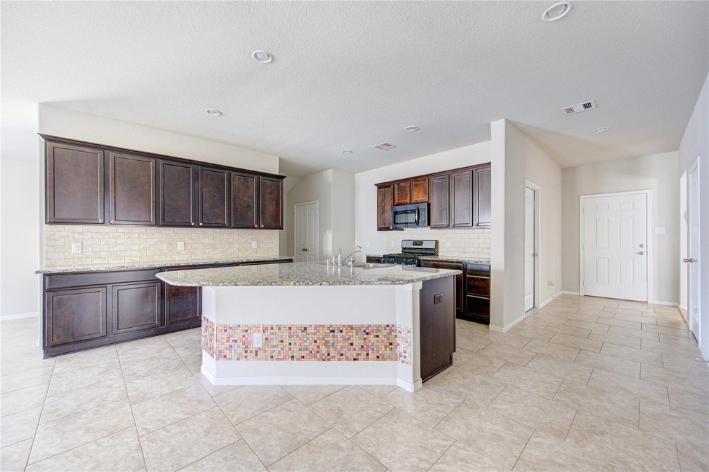 29222 Dunns Creek Court - Photo 10