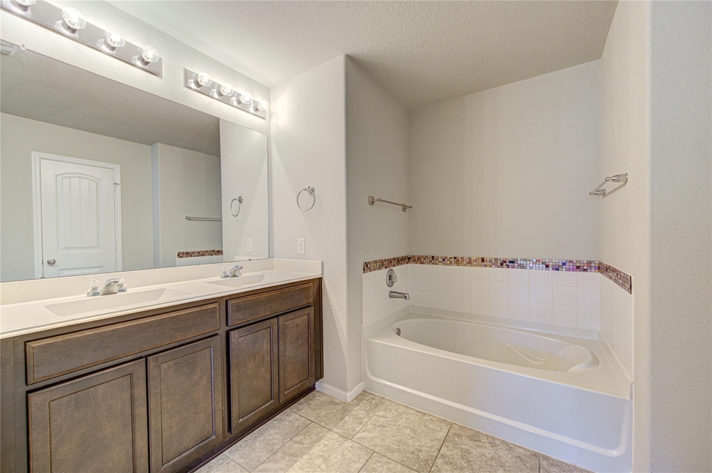 29222 Dunns Creek Court - Photo 23