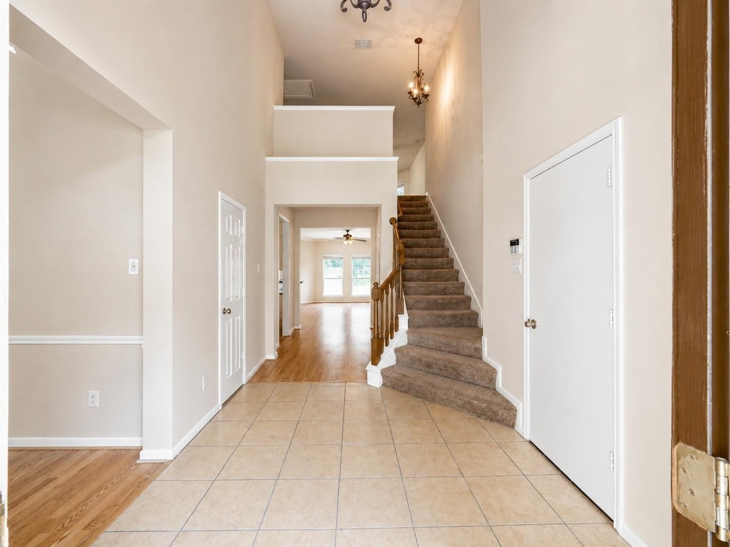 1815 Granite Field Lane - Photo 4