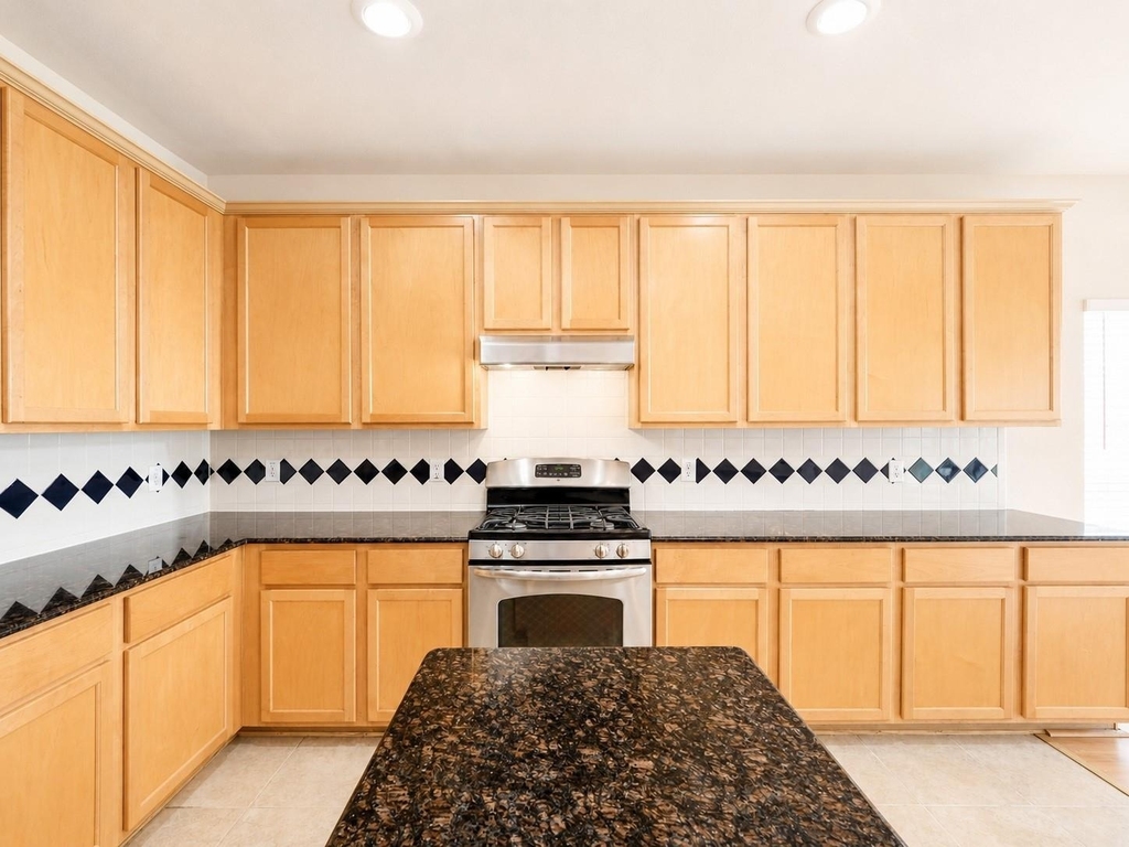 1815 Granite Field Lane - Photo 17