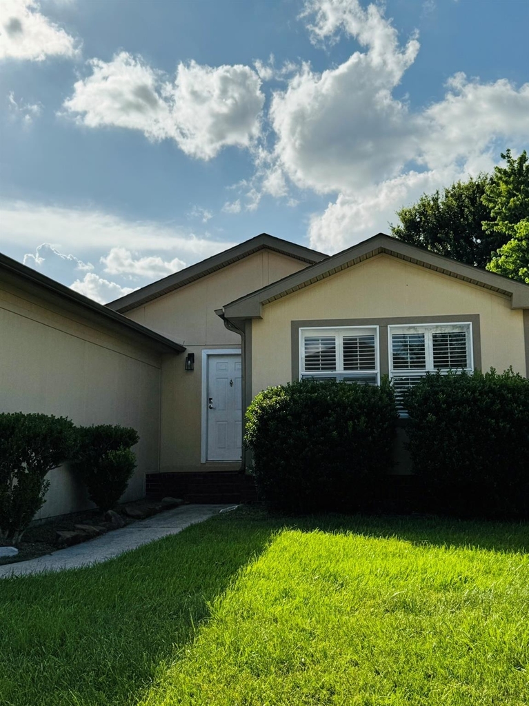 10118 Berrypatch Lane - Photo 0