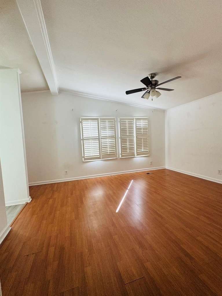 10118 Berrypatch Lane - Photo 4