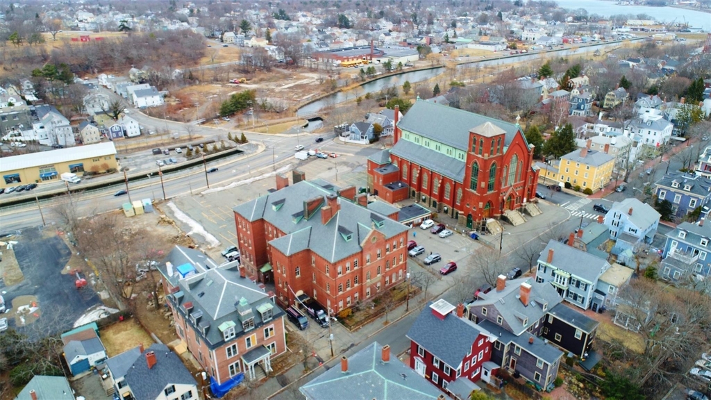 160 Federal St - Photo 2
