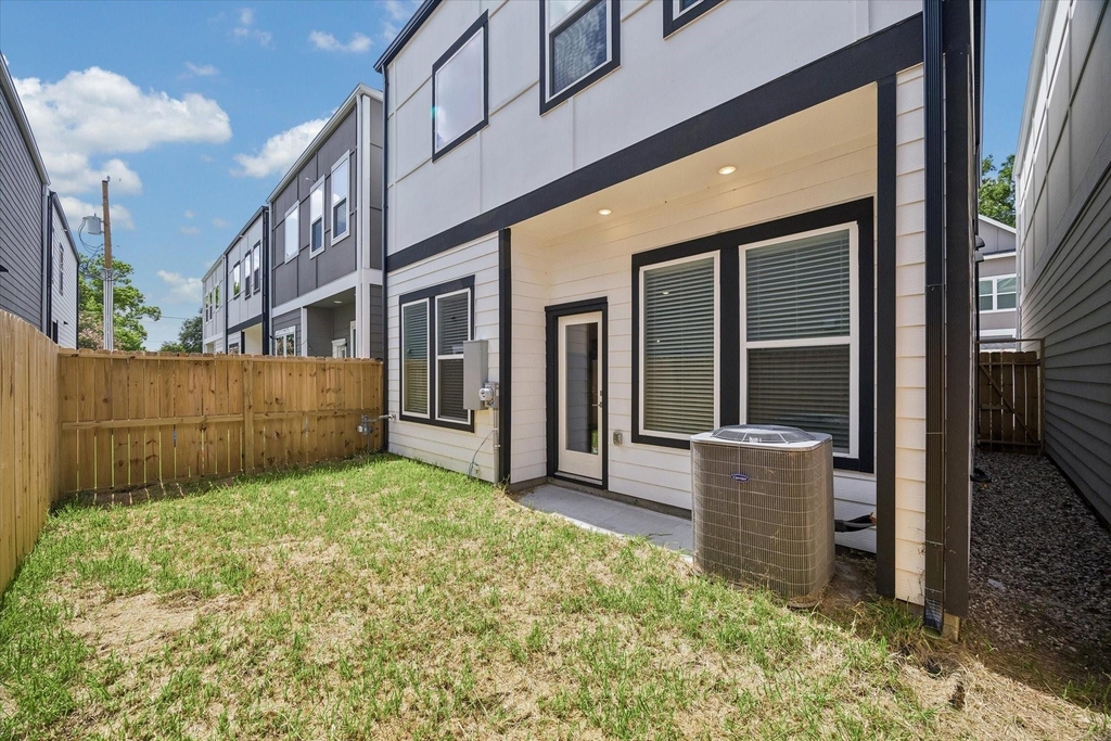 208 Clark Meadows Lane - Photo 19