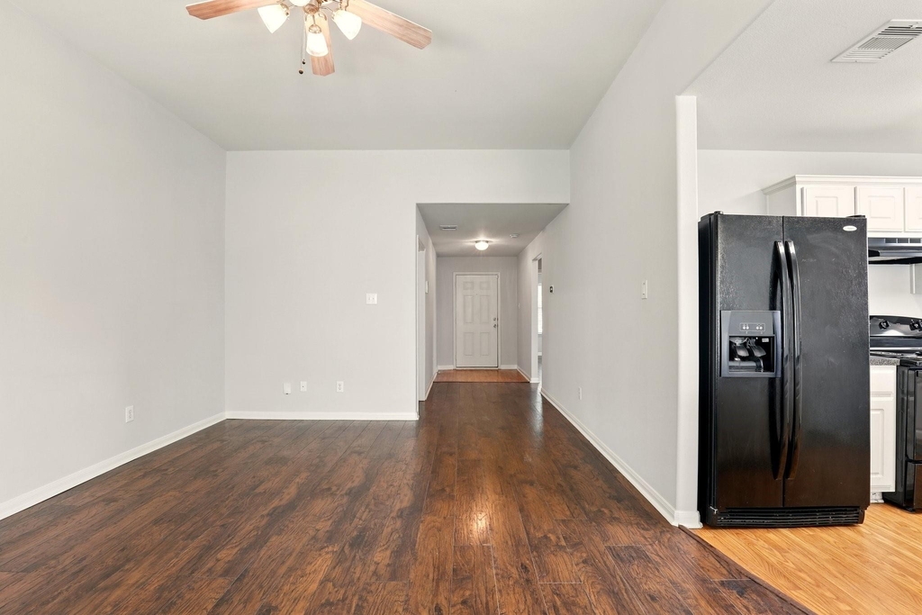4006 Enclave Mist Lane - Photo 2