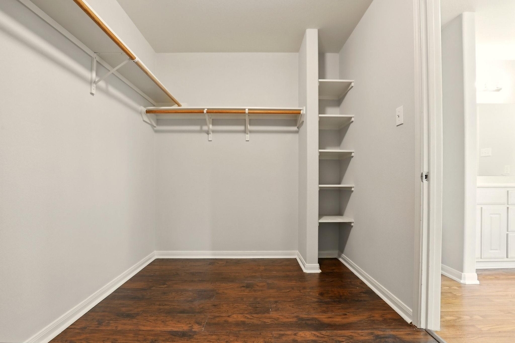 4006 Enclave Mist Lane - Photo 16