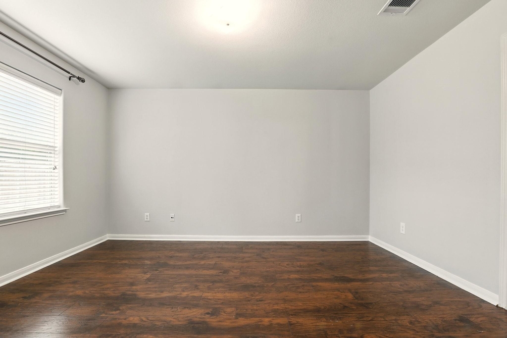 4006 Enclave Mist Lane - Photo 11