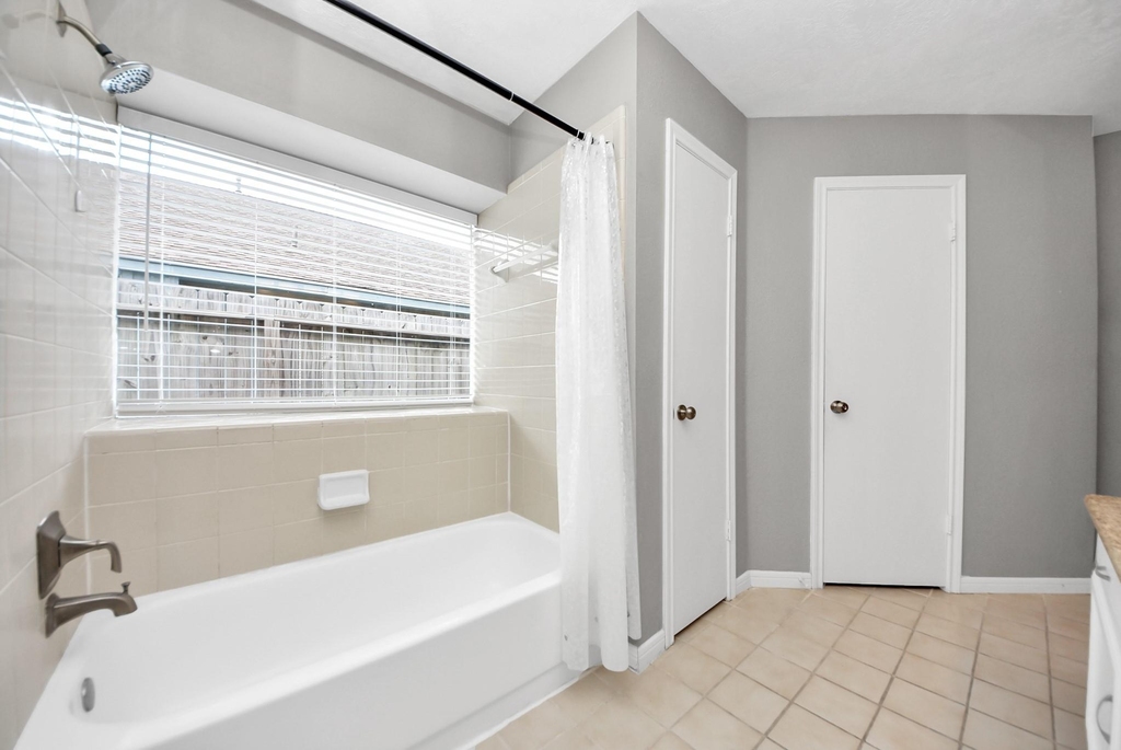 15739 Oak Mountain Dr - Photo 27