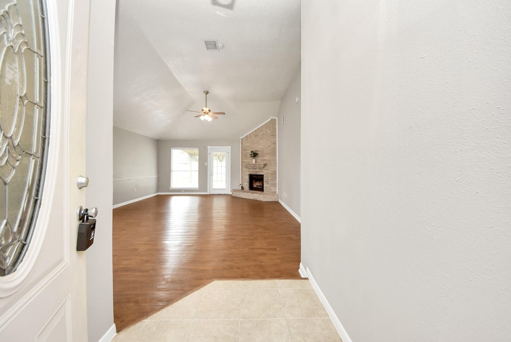 15739 Oak Mountain Dr - Photo 1