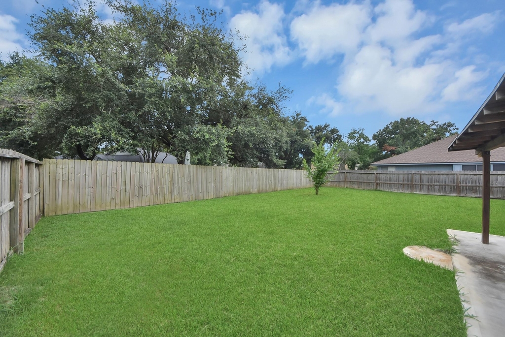 15739 Oak Mountain Dr - Photo 35