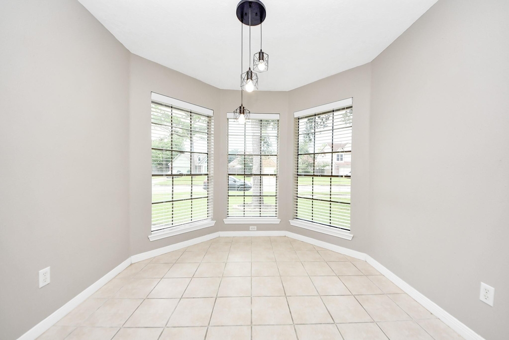15739 Oak Mountain Dr - Photo 32
