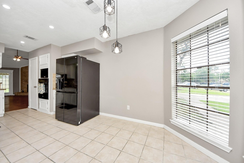 15739 Oak Mountain Dr - Photo 33