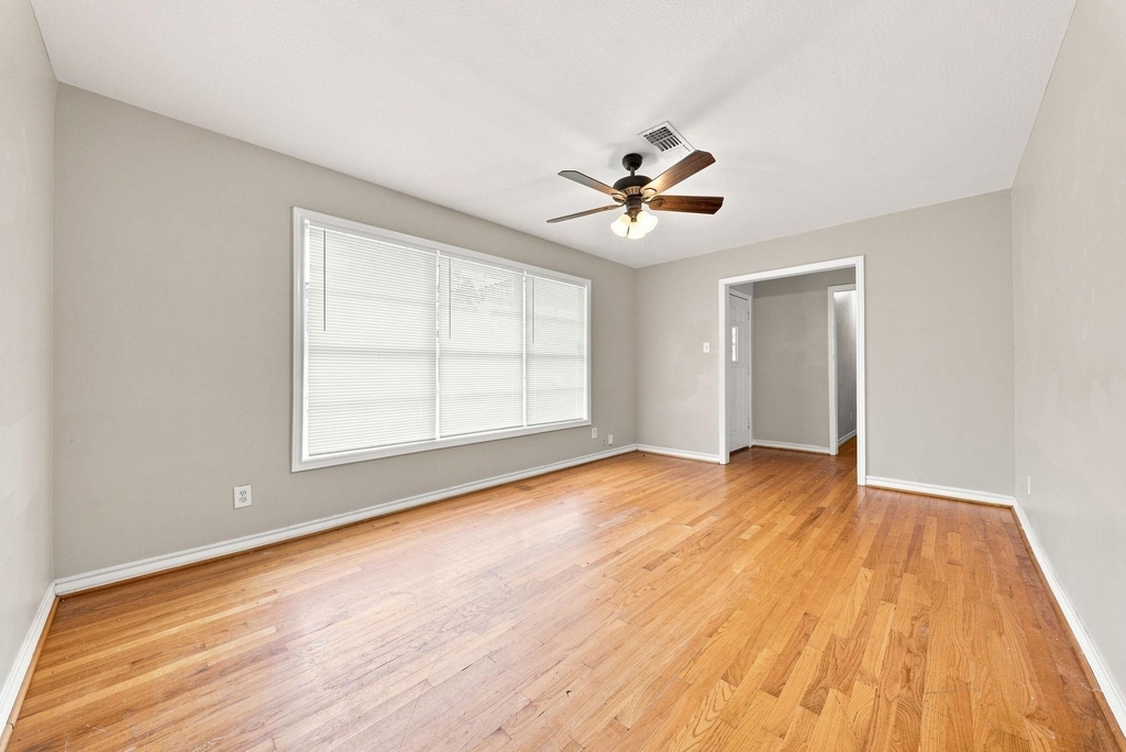 914 Martha Street - Photo 4