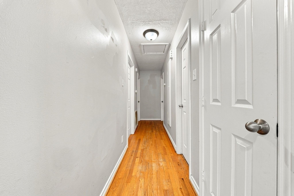 914 Martha Street - Photo 15