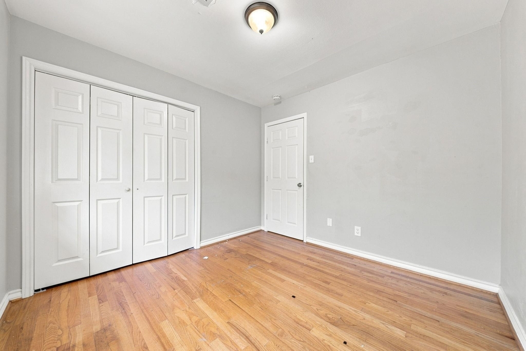 914 Martha Street - Photo 22
