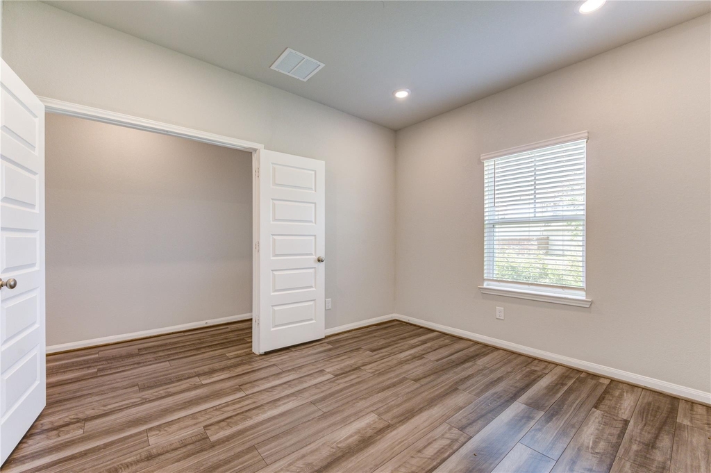 1218 Glendora Drive - Photo 3