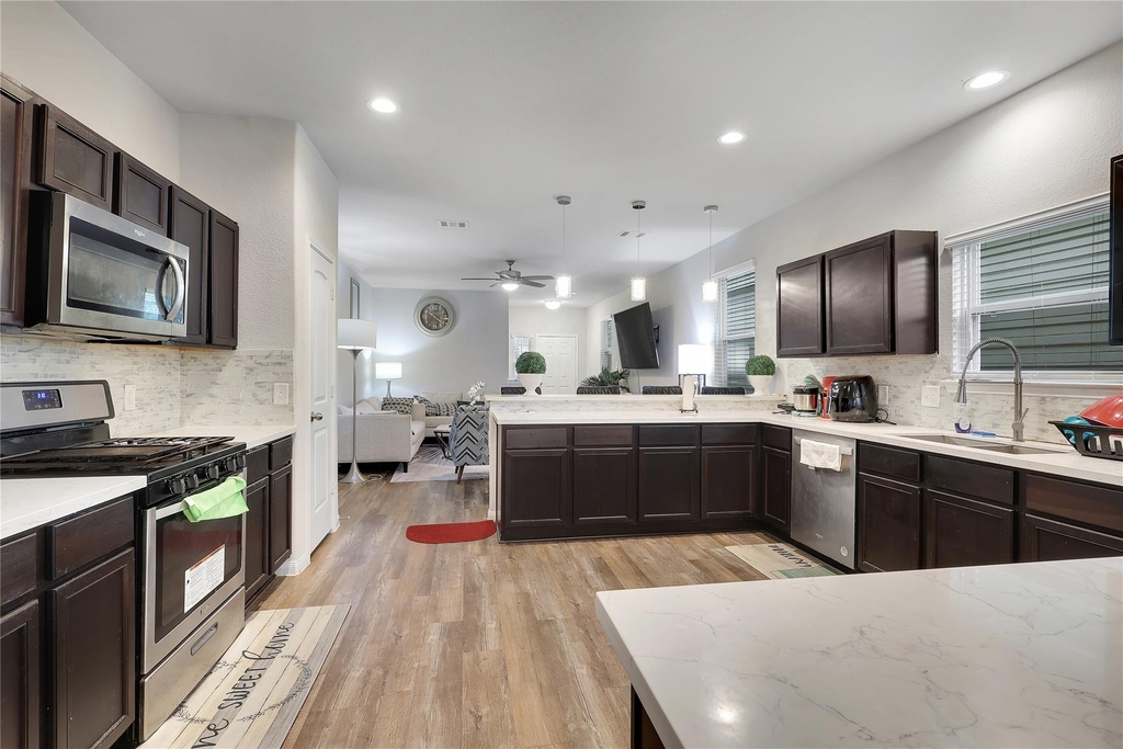 17419 Desmond Street - Photo 7