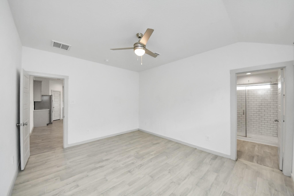 7923 Cattleman Valley Drive - Photo 18
