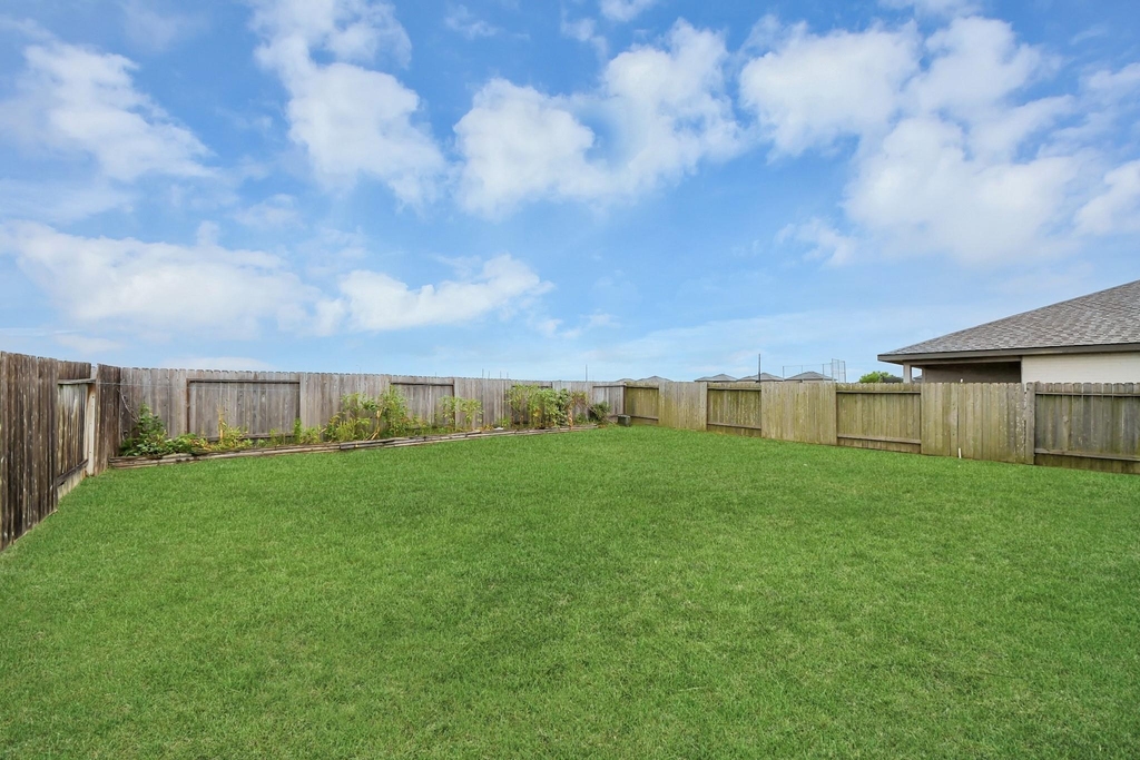 7923 Cattleman Valley Drive - Photo 30