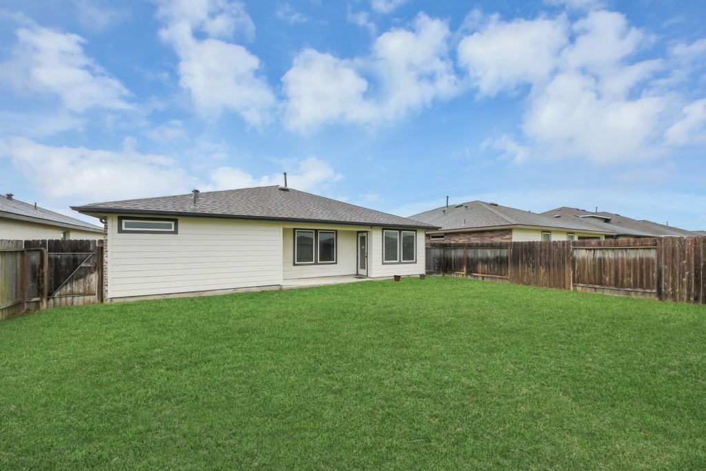 7923 Cattleman Valley Drive - Photo 32