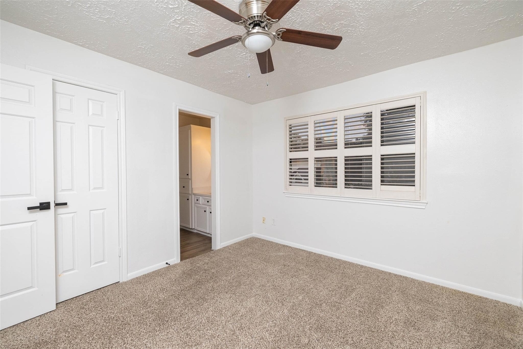 9810 Jockey Club Drive - Photo 13