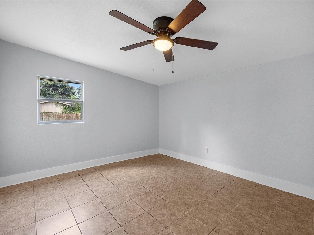4218 Crenshaw Street - Photo 11