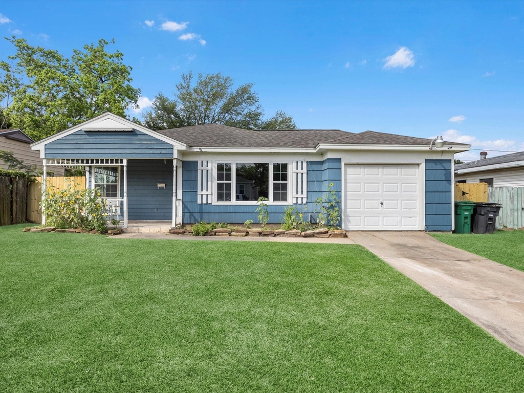 4218 Crenshaw Street - Photo 0