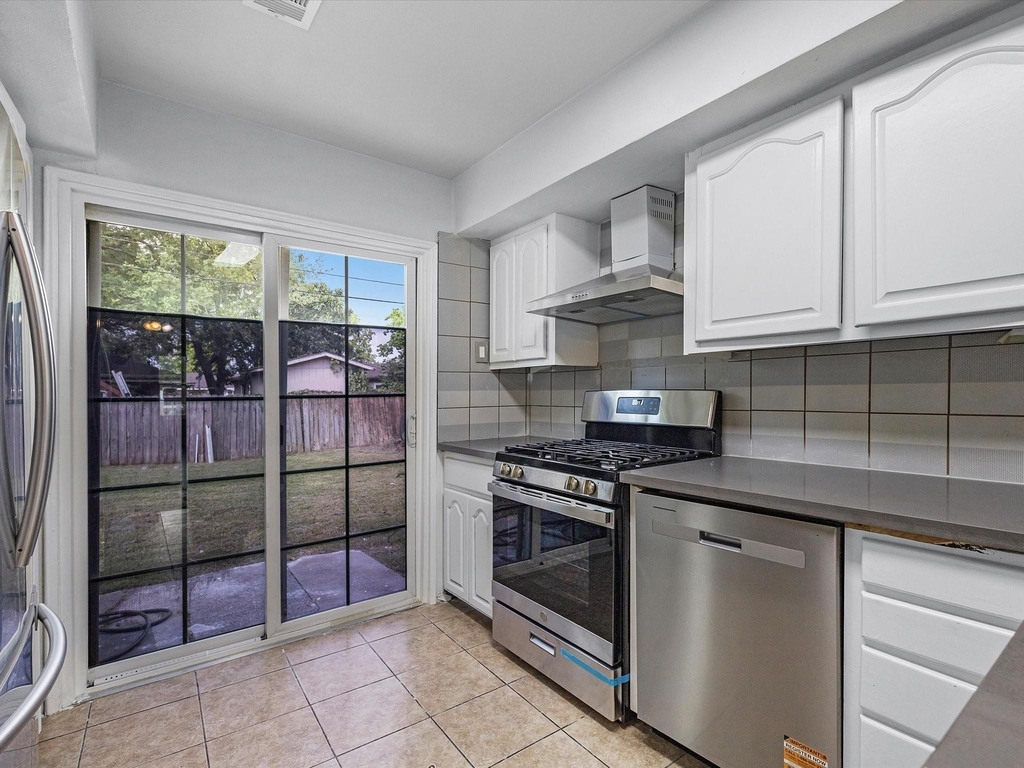 4218 Crenshaw Street - Photo 6
