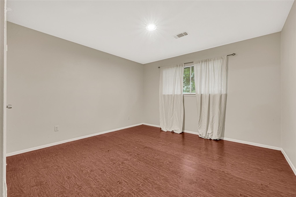 11826 Oceanview Street - Photo 16