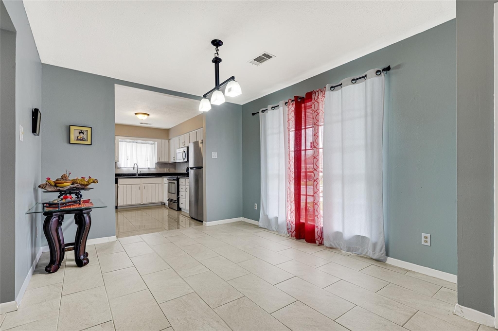 11826 Oceanview Street - Photo 4