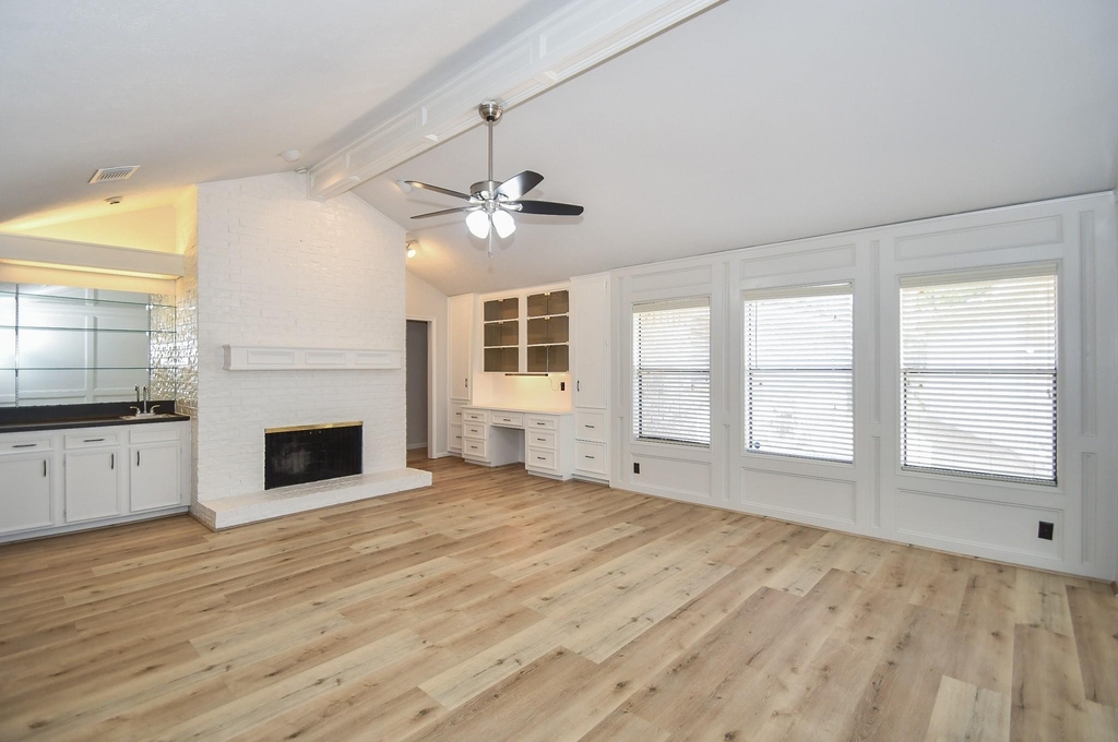3107 Barnhill - Photo 5